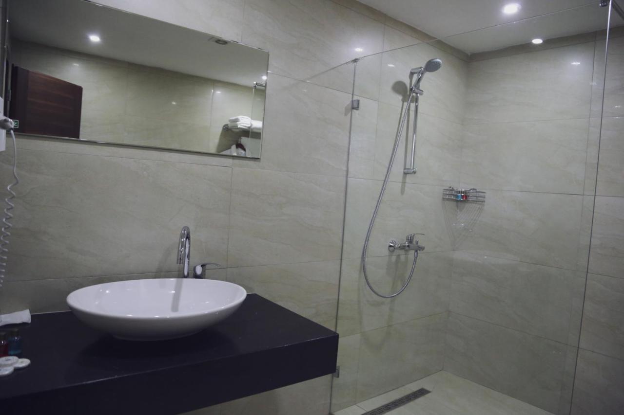 City Hotel Prizren Exterior foto