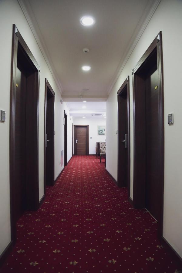 City Hotel Prizren Exterior foto