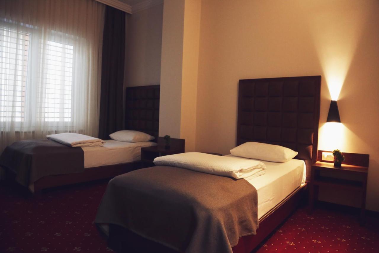 City Hotel Prizren Exterior foto