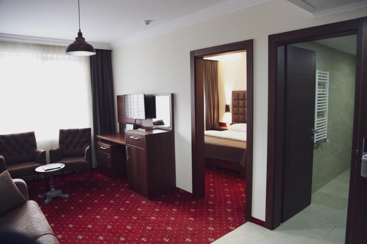 City Hotel Prizren Exterior foto
